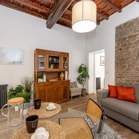 Typical Flat Trastevere شقة